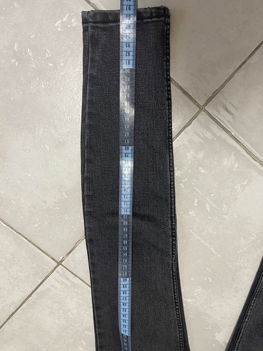 Джинсы Zara