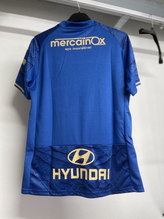 Camisola de Futebol FC Famalicão