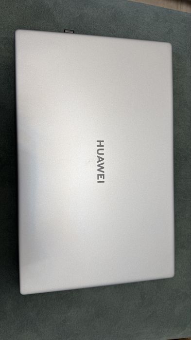 Huawei MateBook D15  i5. 16GB / 512GB stanidealny