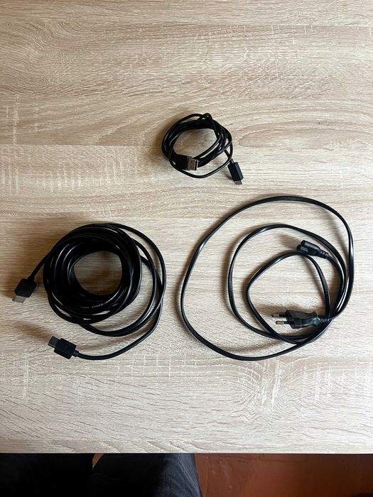 PlayStation 5 com Leitor + 6 Jogos + Comando + Headset Wireless