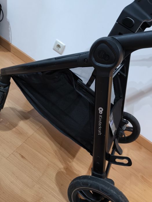 Carrinho bebé 3 em 1