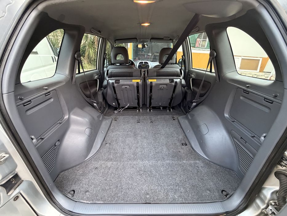 Toyota RAV4 2.0 D-4D 4x4 (2003) - Excelente Estado