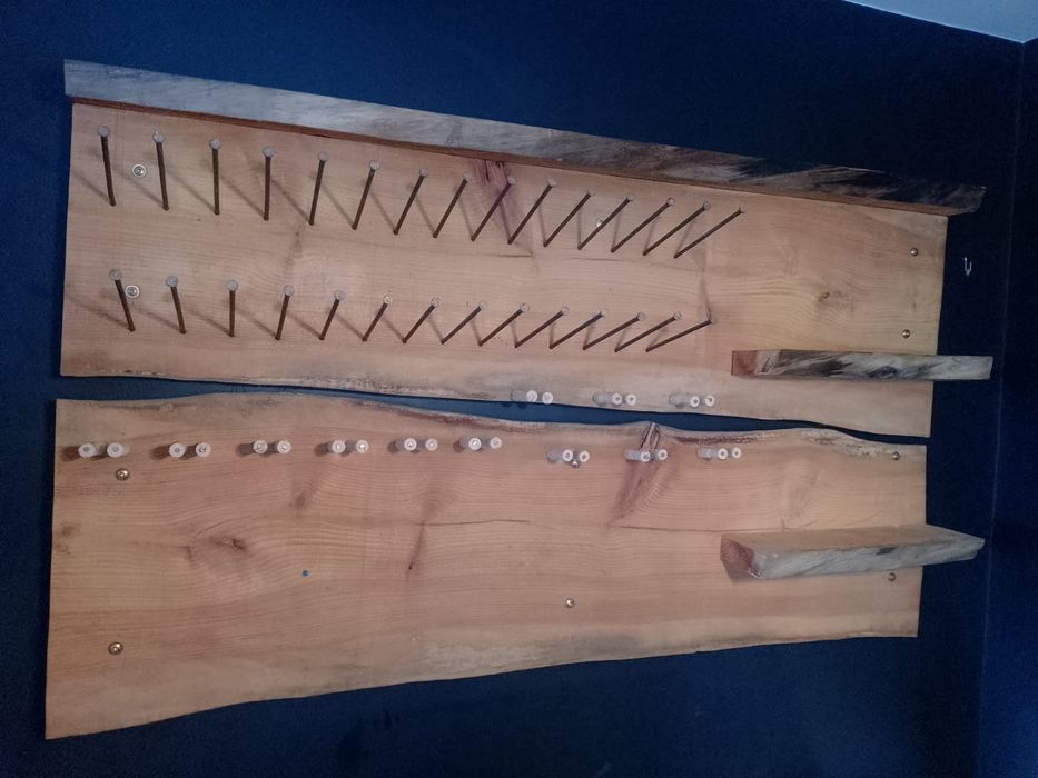 Na wino półki, stojak, drewniane i zabezpieczone impregnat.