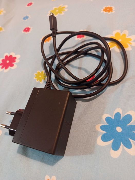 Nintendo Switch Lite + 3 Jogos