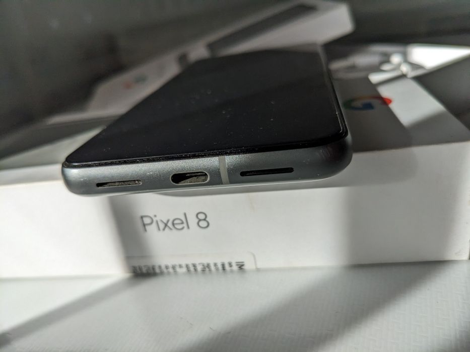Google pixel 8 8/128 soft