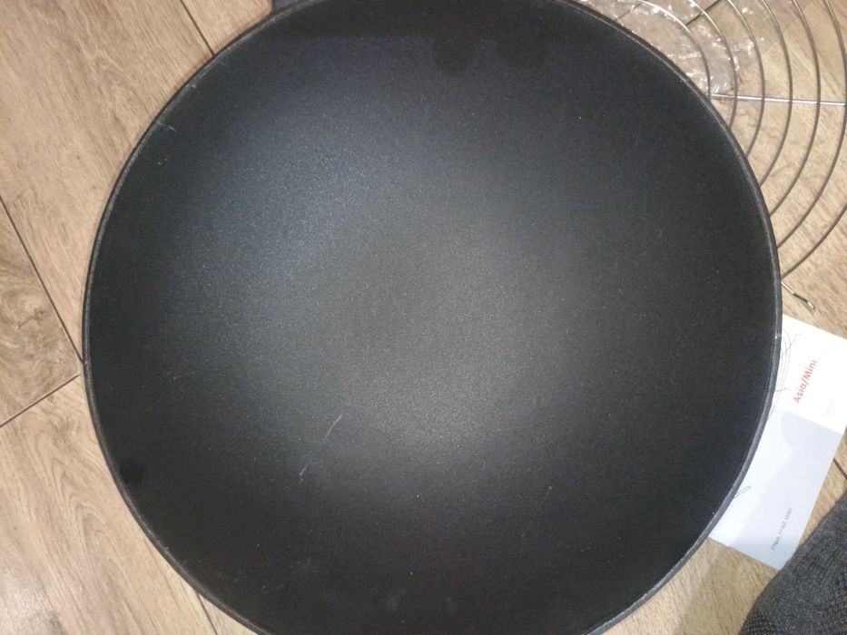 Kela wok żeliwny 36 cm 4.5l Opis