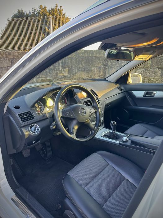 Mercedes-Benz C220 Blue Efficiency