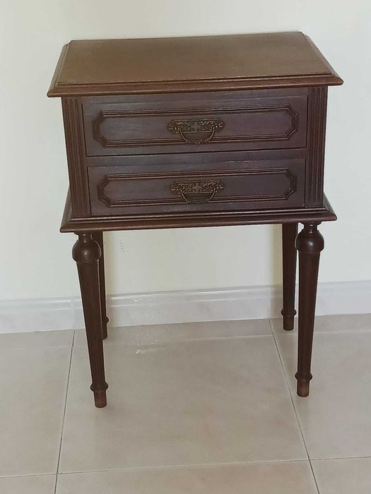 Mesa de cabeceira