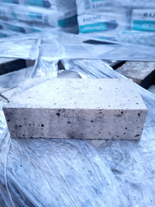 Продам силикатный кирпич, огнеупорный шамотный кирпич, мертель.