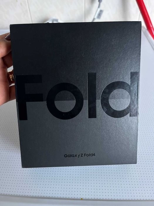 Samsung Z Fold 4