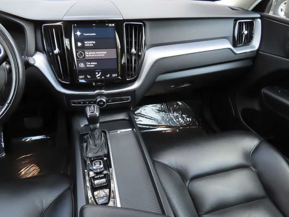 Volvo XC60 T6 Momentum      2019