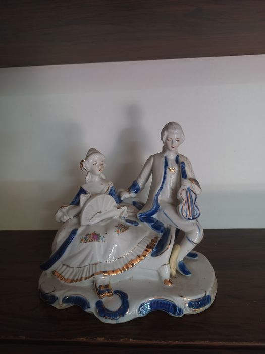 Figura decorativa, antiga