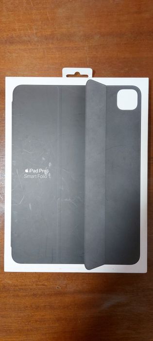 Чехол для планшета Apple Smart Folio for iPad Pro 11" (1st/2nd/3rd/4th gen) Black (MJM93ZM/A)