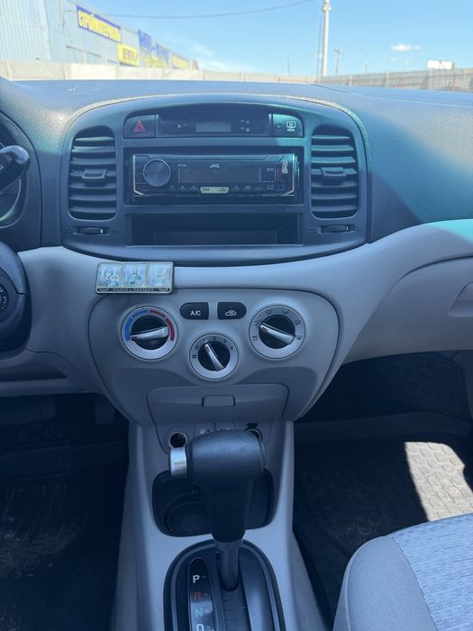 Hyundai Accent автомат