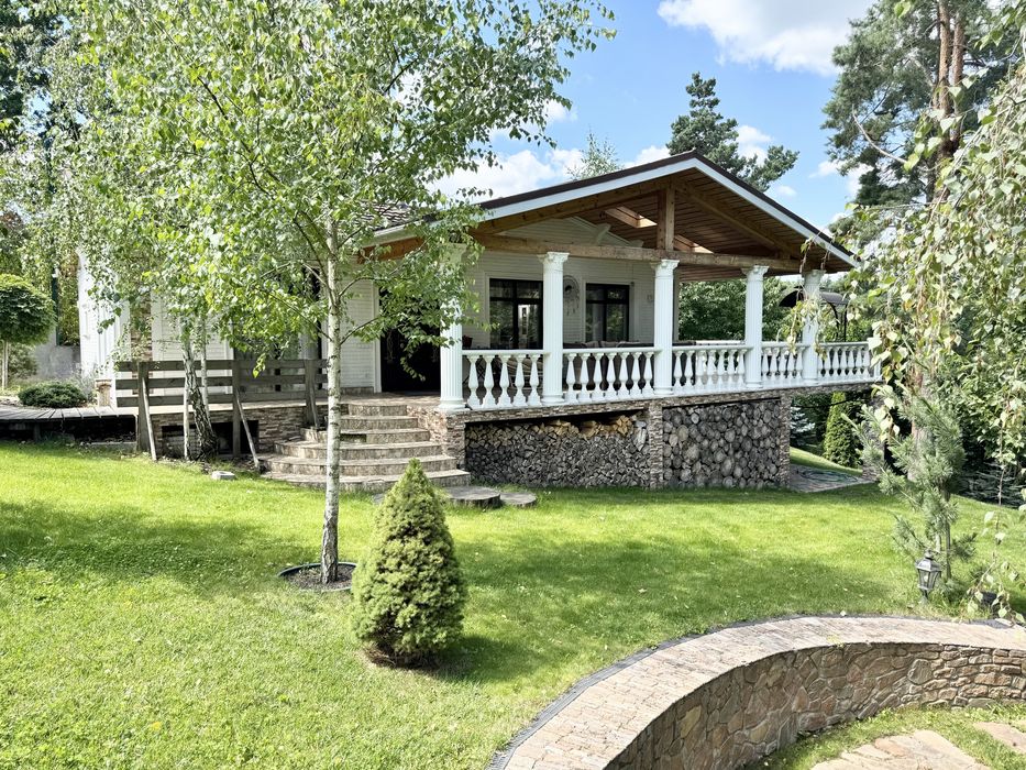 КМ Нова Ходосівка будинок 600 м² 20 соток гостьовий будинок лазня ліс