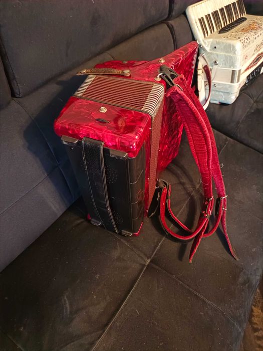 Akordeon 80 bas 4 chóry musette