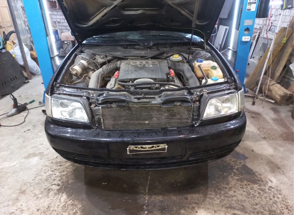 Розборка ауді А6 С4 S4 S6 100 USA також А4 Б8 шрот