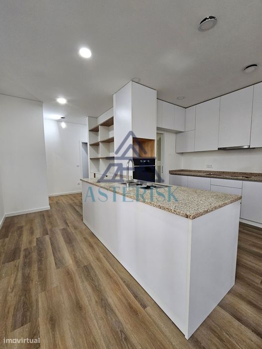 T2+1 Totalmente Remodelado a poucos minutos da Praia — Esmoriz, Aveiro