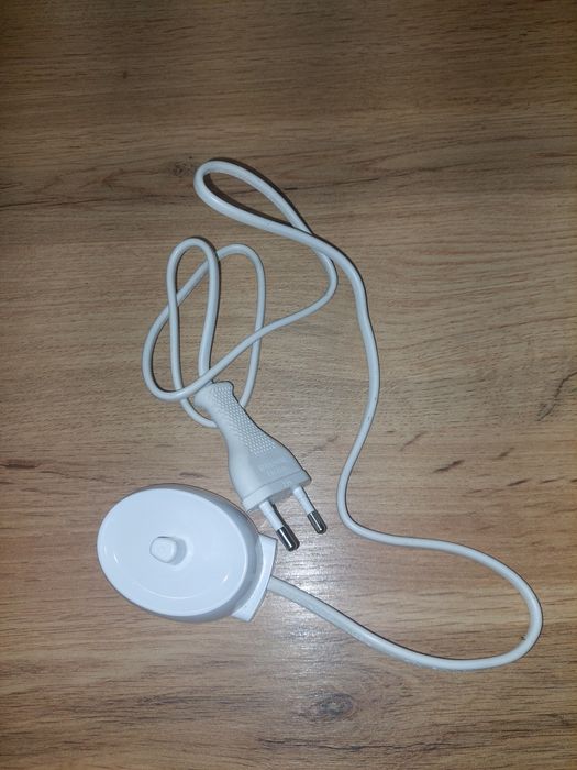 Ładowarka do szczoteczki Braun