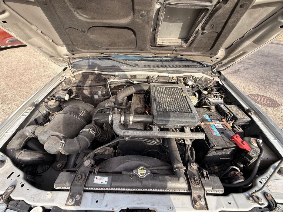 Mitsubishi pagero sportwagon 2.5gls foto 2