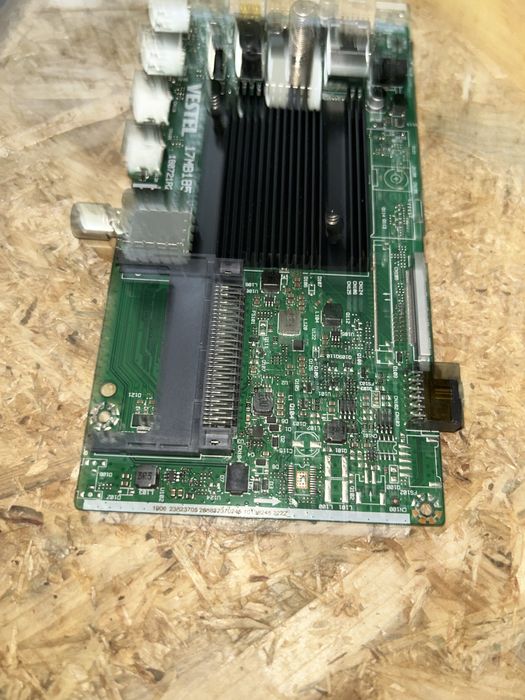 Placa principal Vestel 17MB185
