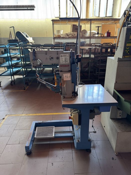 Maquina coser solas lateral