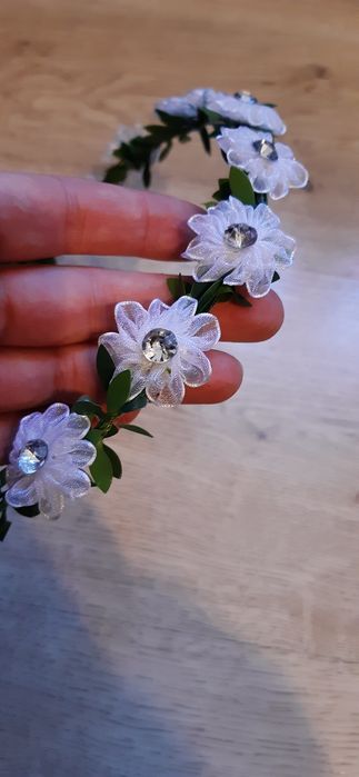 Wianek komunijny z diamencikami
