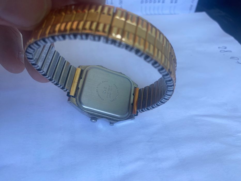 Колекційний годинник QQ (Citizen) Japan