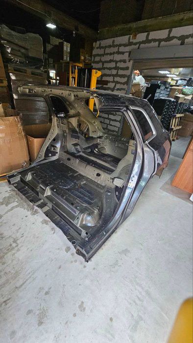 Audi e-tron задня частина