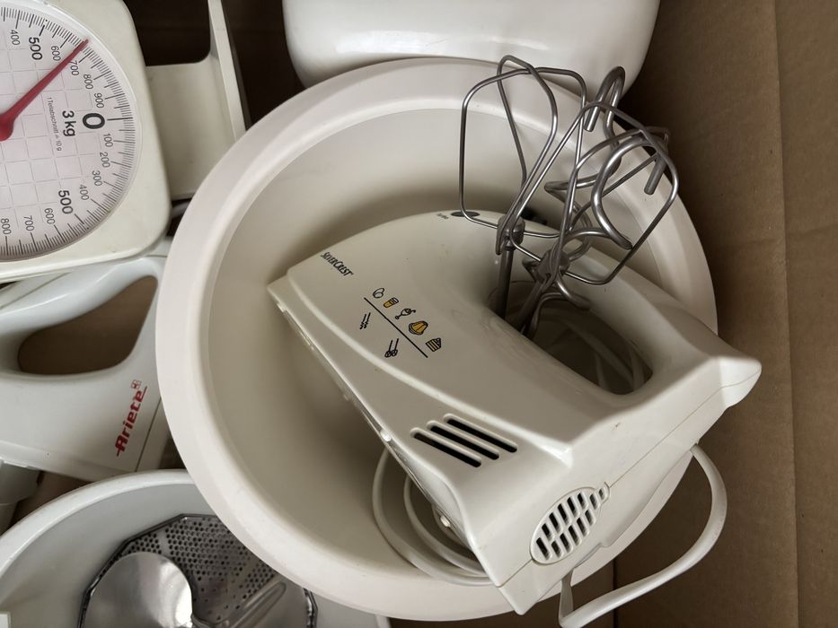 Lote de Pequenos Eletrodomésticos de Cozinha (Bifinett, Moulinex, Ariete, etc.)