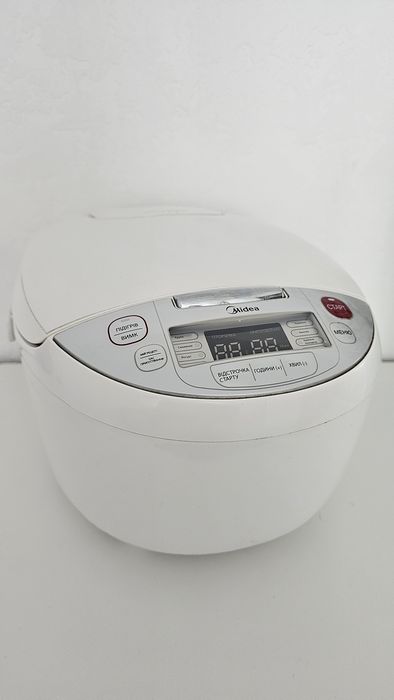 Мультиварка Midea MB-FS4018W