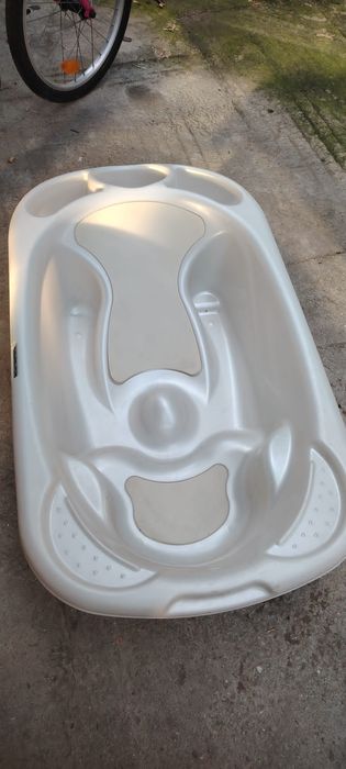 Baby bathtub for sale — urgent