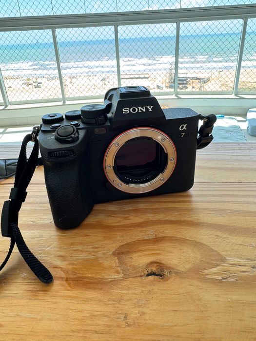 Sony ILCE-7M4 Mirrorless Full Frame Camera a7 IV Body (Shutter Count: 8 ...