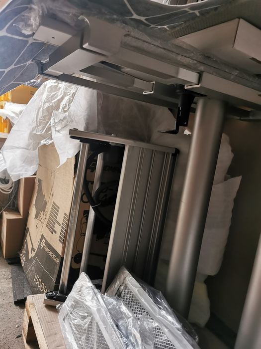 Thule 550 stopień elektryczny do przyczepy /kampera