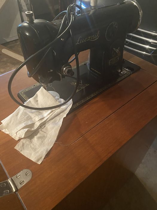 Maszyna do szycia  Łucznik