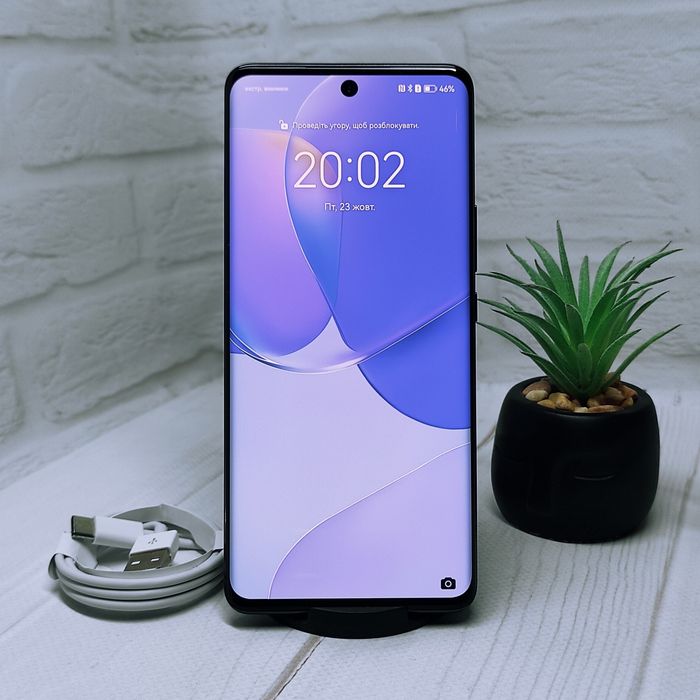 Продам телефон Huawei Nova 9 8/128Gb NFC в гарному стані