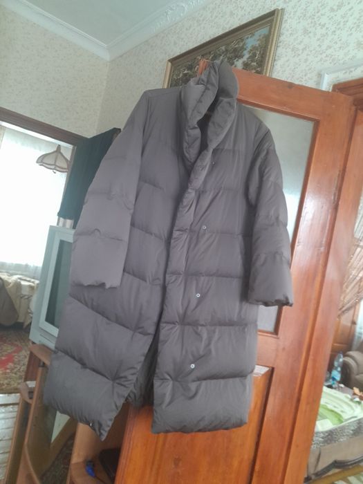 Зимовий пуховик, Бренда Uniclo