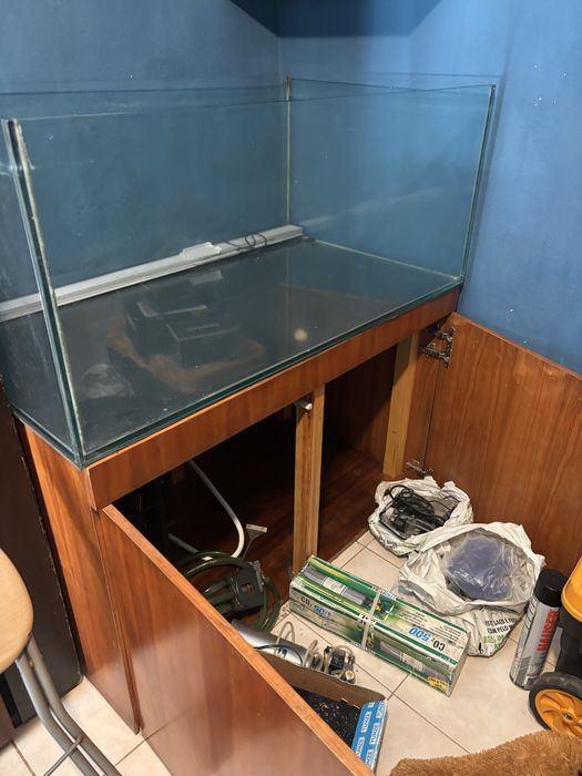 Vendo Aquário Completo