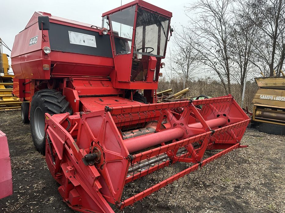 Зернозбиральний комбайн Massey Ferguson 440. 2 шт.