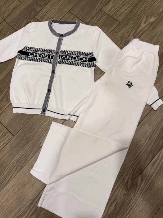 Спортивний костюм жіночий диор прада