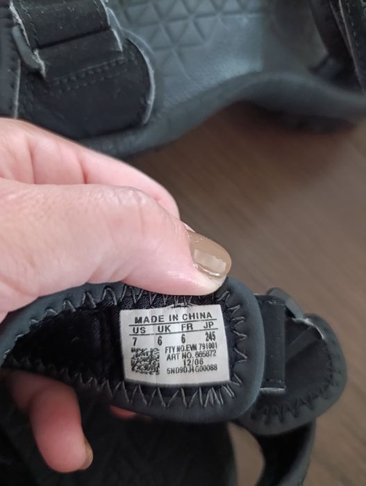 Adidas sandały rozm 38.5