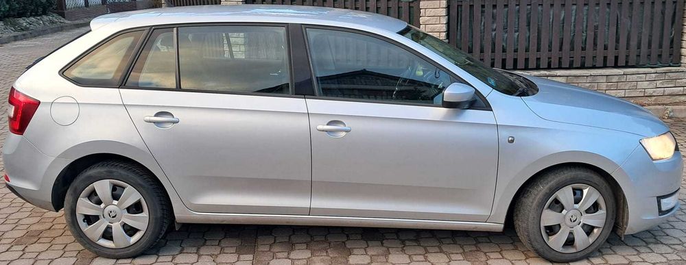 Auto osobowe Skoda Rapid