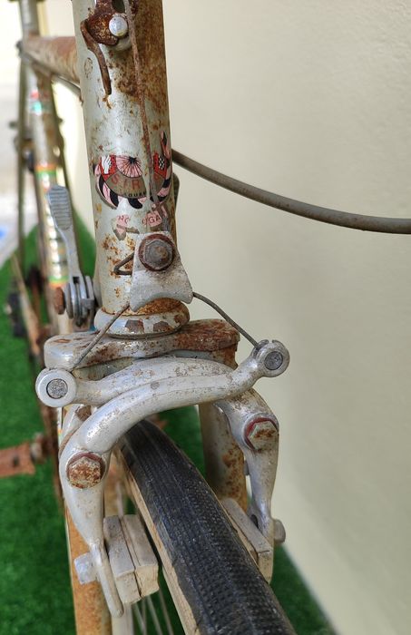Bicicleta antiga Sirla