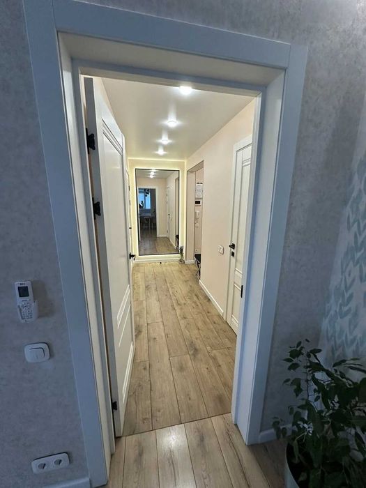 Купите классную  3-комнатную Левый берег Слобожанский!! БЕЗНАЛ - ДА!