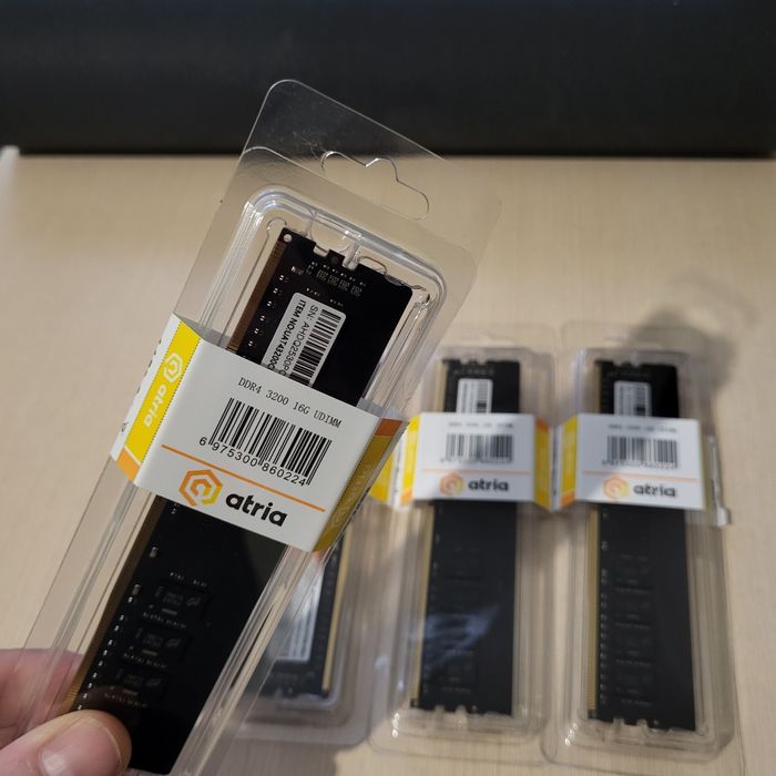 Оперативна пам'ять DDR4 16Gb 3200MHz