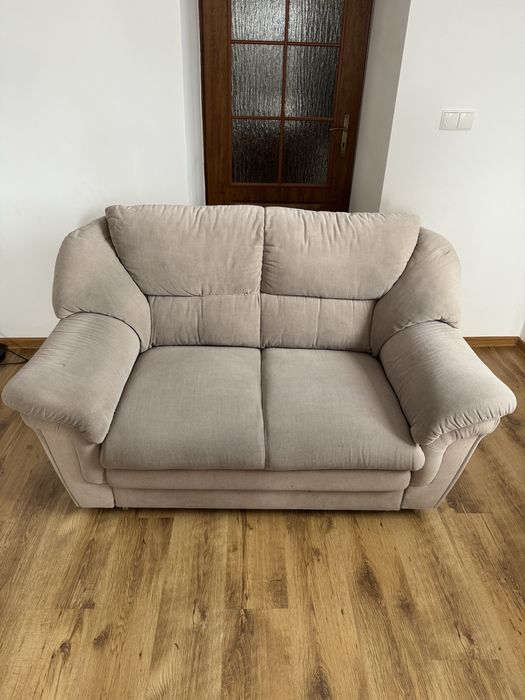 Sofa 2-osobowa jasnoszara + szuflada na pościel
