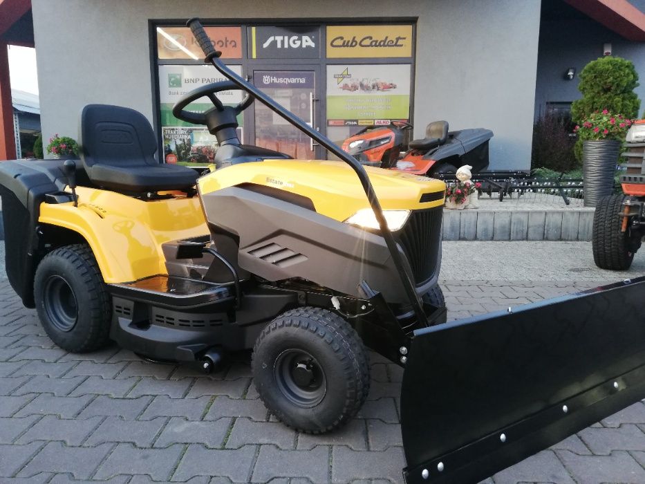 Traktor kosiarka Stiga Estate 384M Doskonała do odśnieżania
