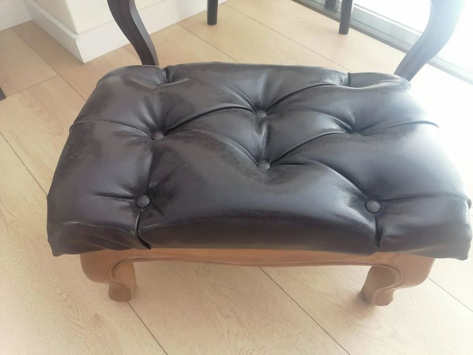 2 cadeiras mais 1 pisa-pés autor