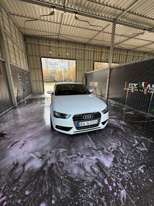 Продам Audi A4 b8 2013