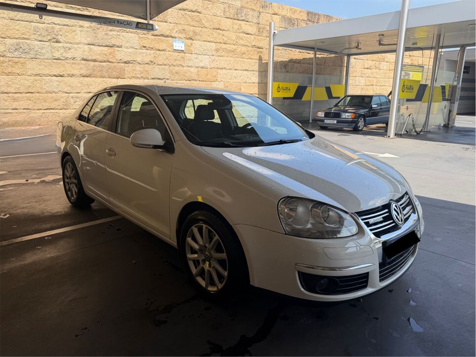 Volkswagen Jetta — fotografia 2